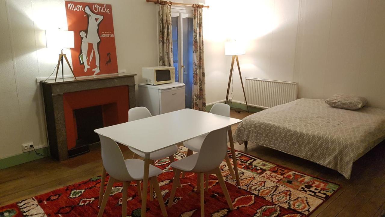 Grand Studio Et Jolies Chambres A Louer Passins Exteriör bild